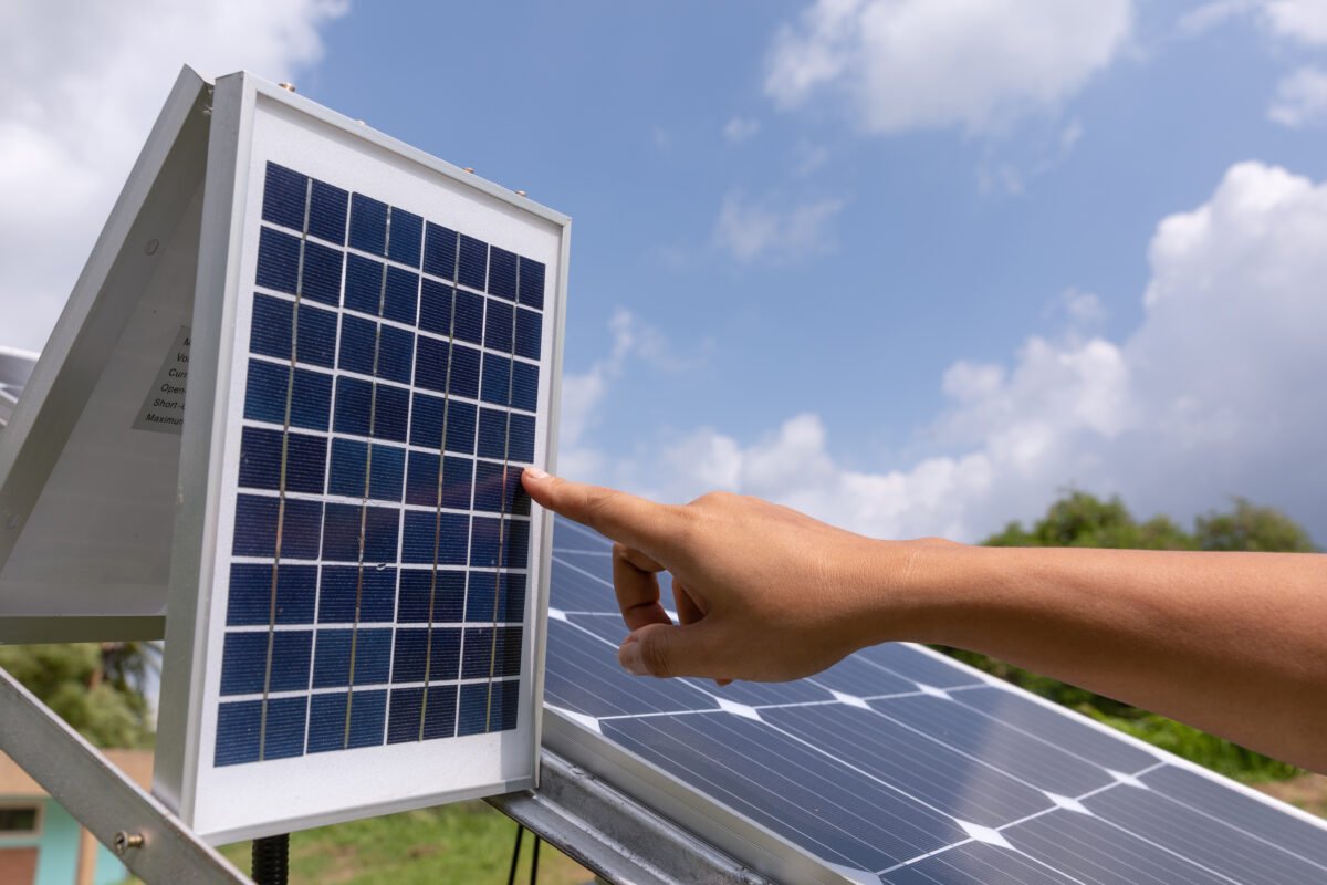 Onduleur solaire au Maroc : guide complet pour bien choisir en 2024 2 Onduleur solaire au Maroc : comment bien choisir ?