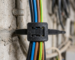 Collier de serrage électrique : guide pratique pour un câblage propre et sécurisé