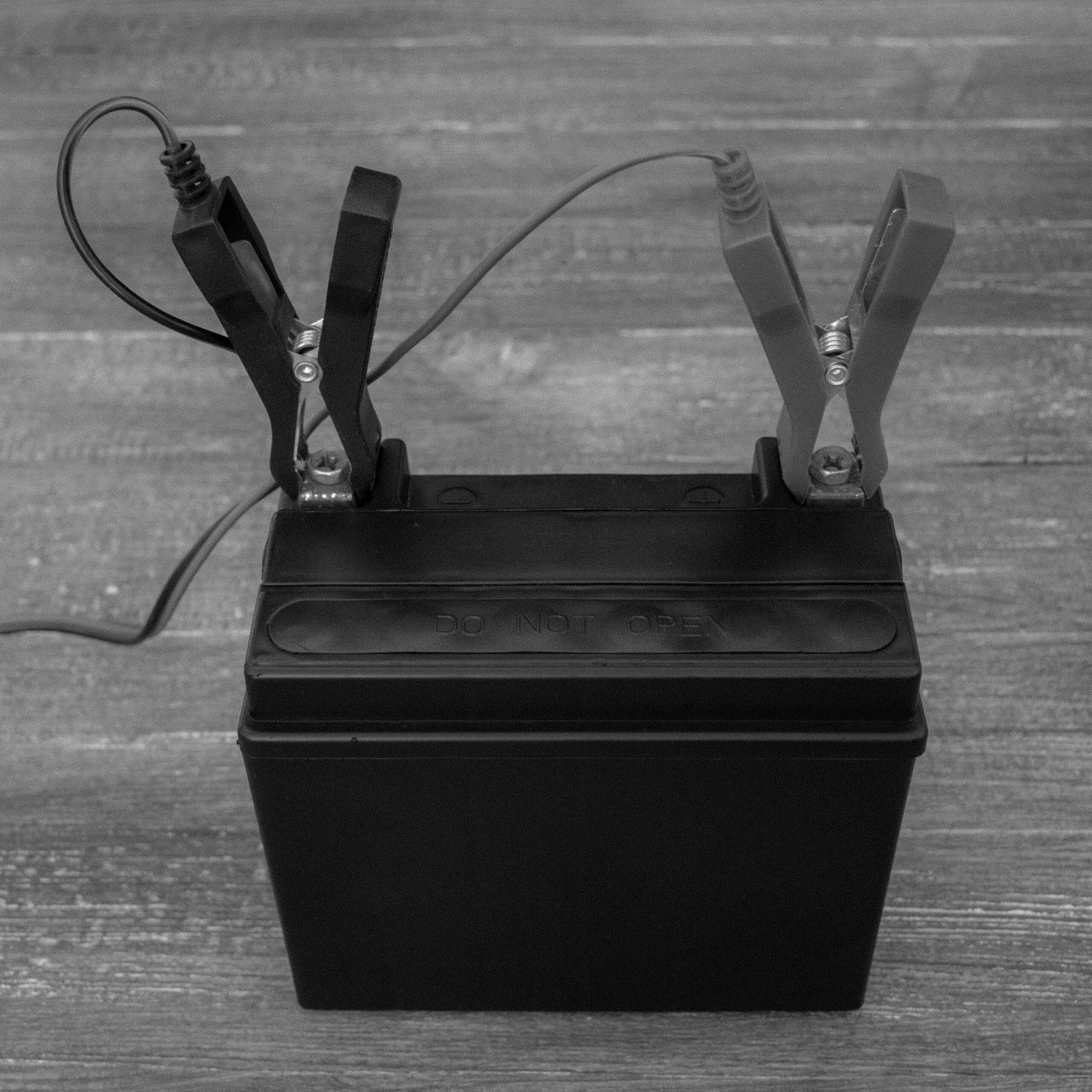 Câbler une batterie OPzV : guide technique pour une installation longue durée