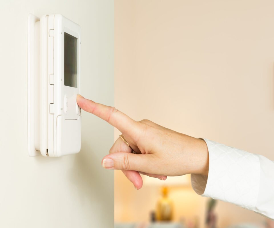 Thermostat programmable : économisez sur votre chauffage sans changer de système