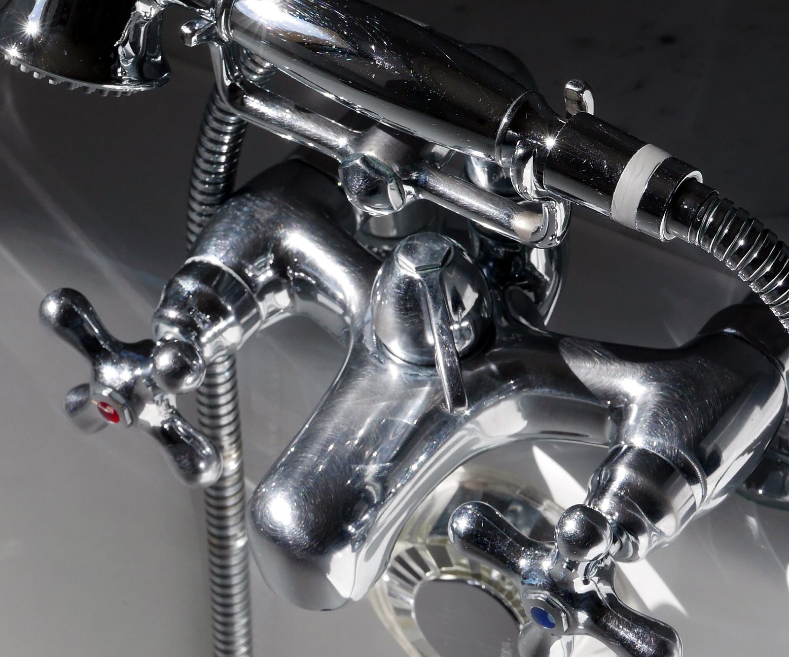 Robinetterie thermostatique : économies d'eau et de chauffage garanties