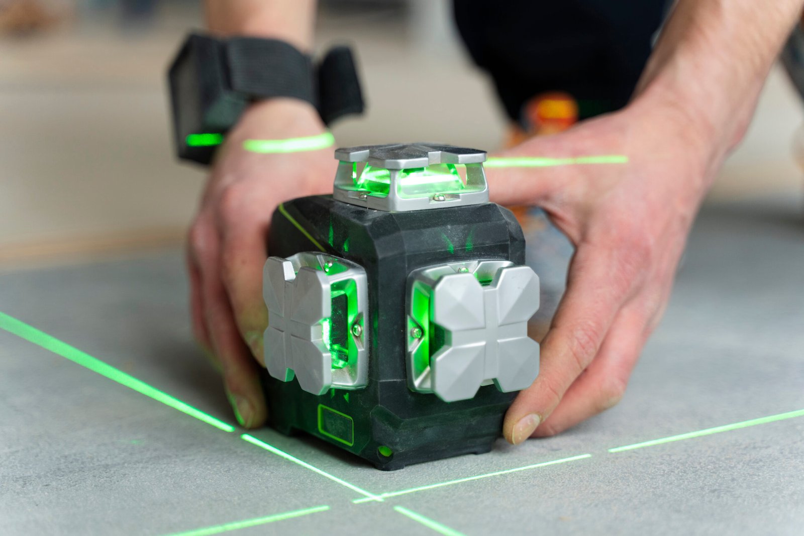 Niveau laser : quel modèle choisir pour vos travaux d'intérieur au Maroc ?