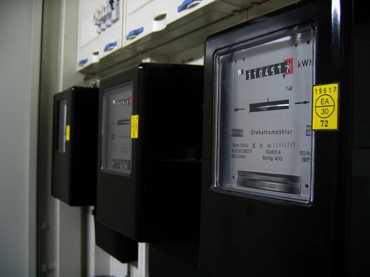 electricity meter 96863 1280 1