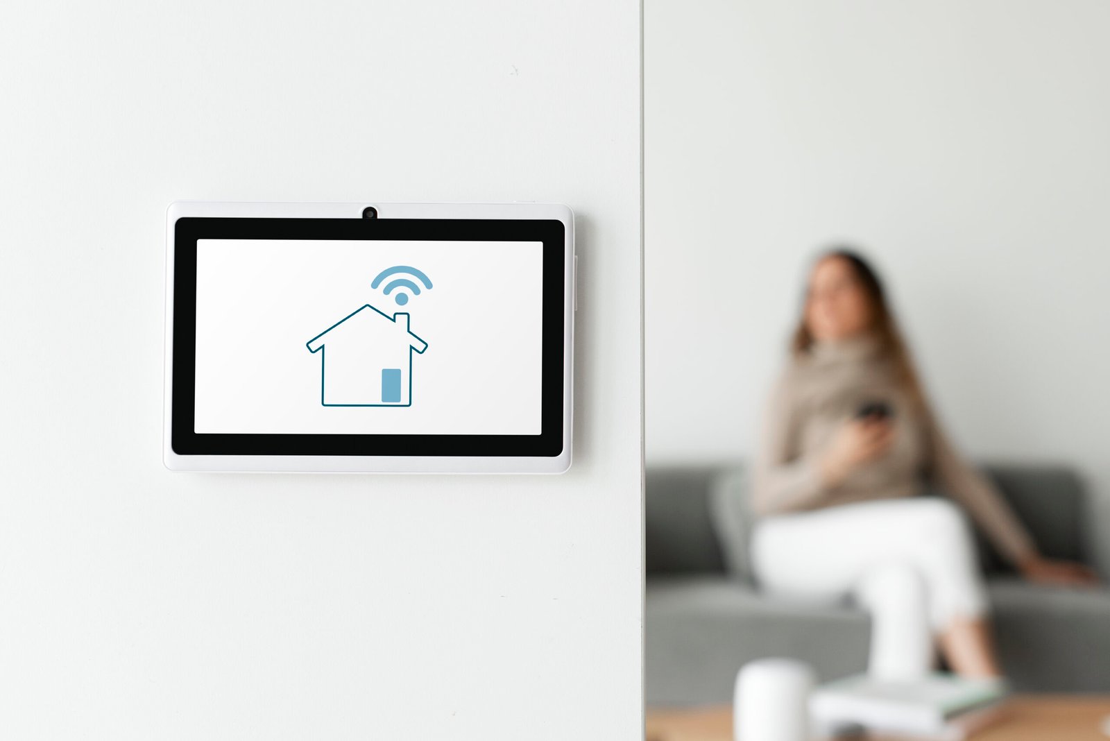 Box domotique au Maroc : Zigbee, Z-Wave ou Wi-Fi — quel protocole choisir ?