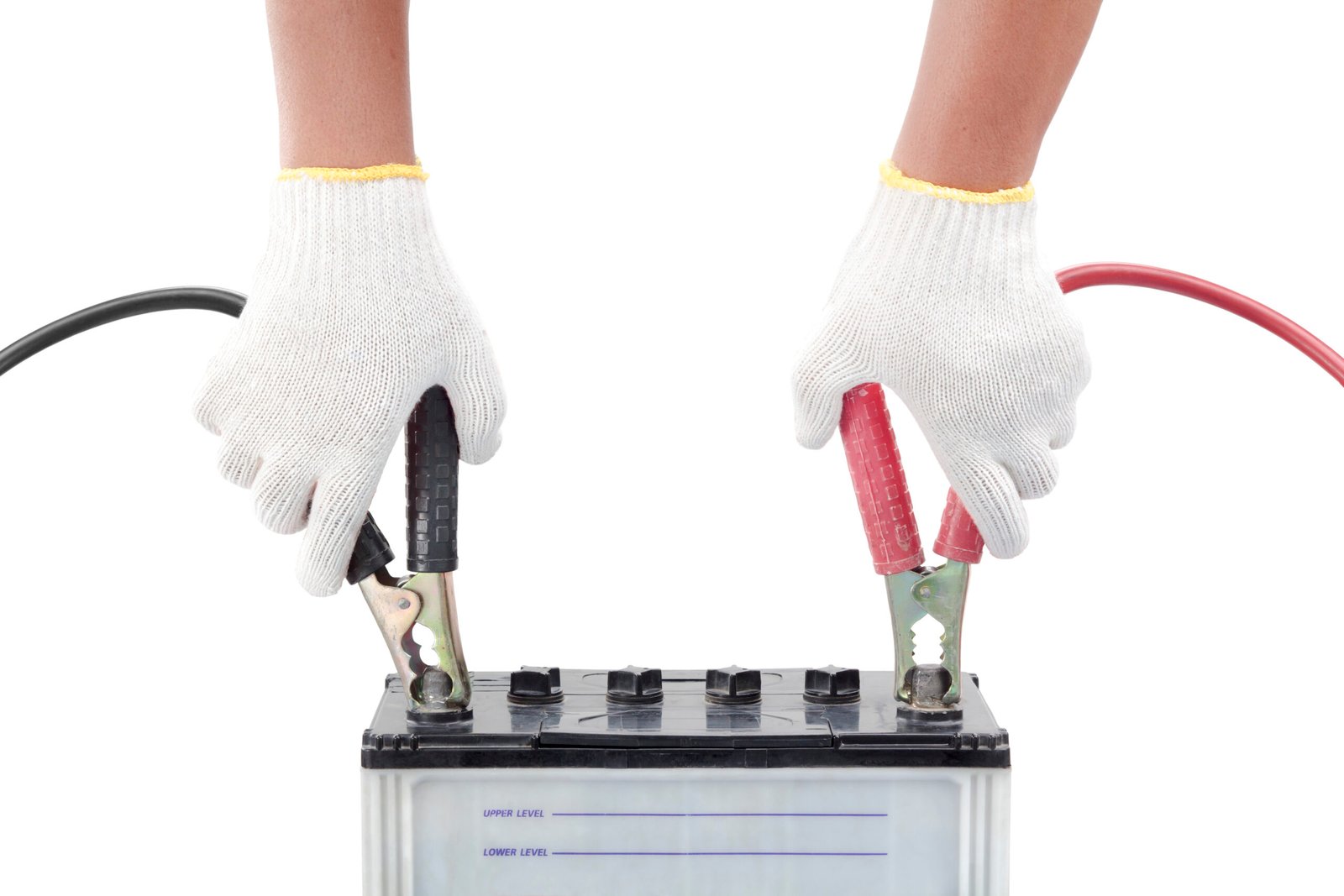 Câbler une batterie OPzV : guide technique pour une installation longue durée