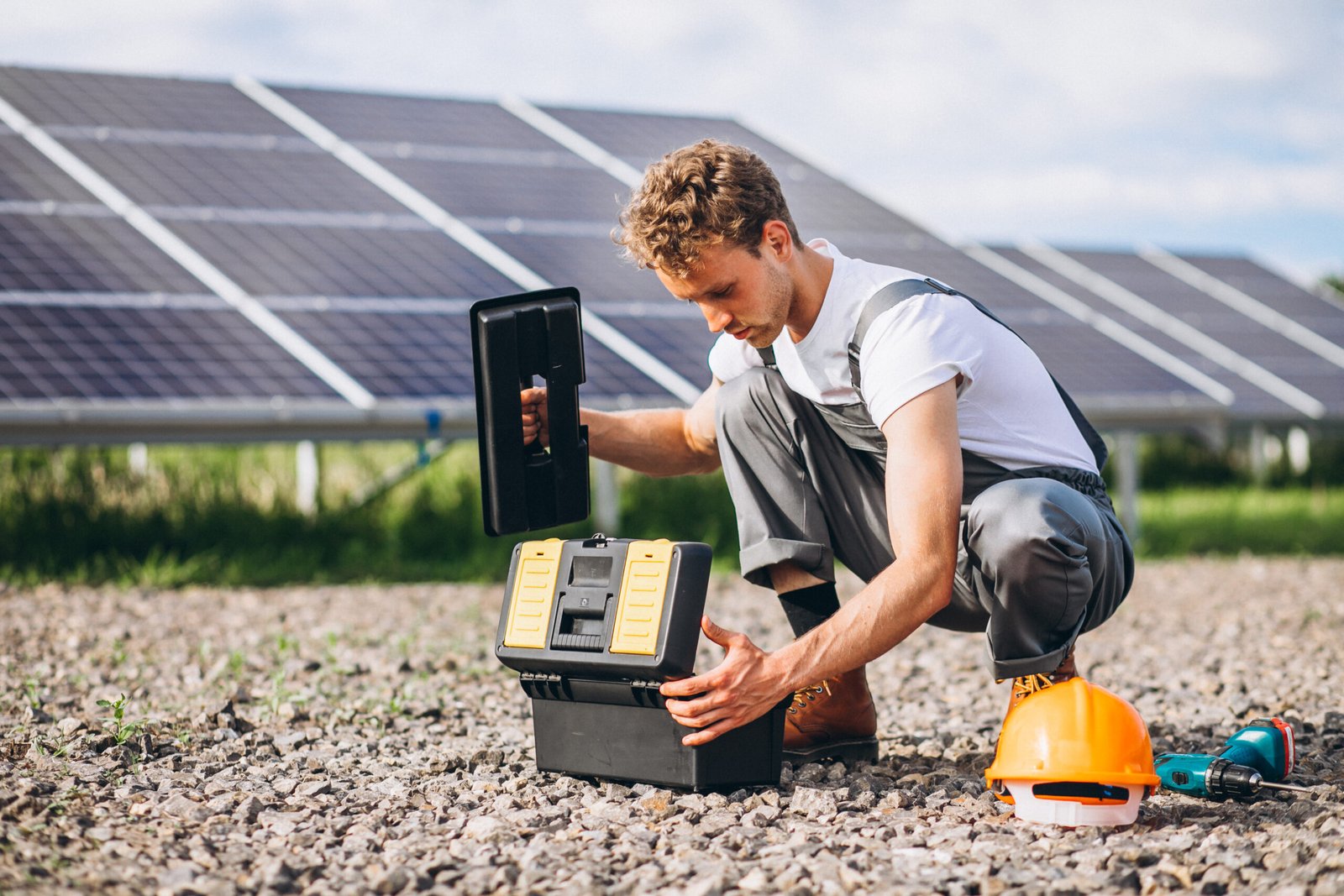 Variateur solaire MPPT vs PWM : quel régulateur choisir pour votre installation ?