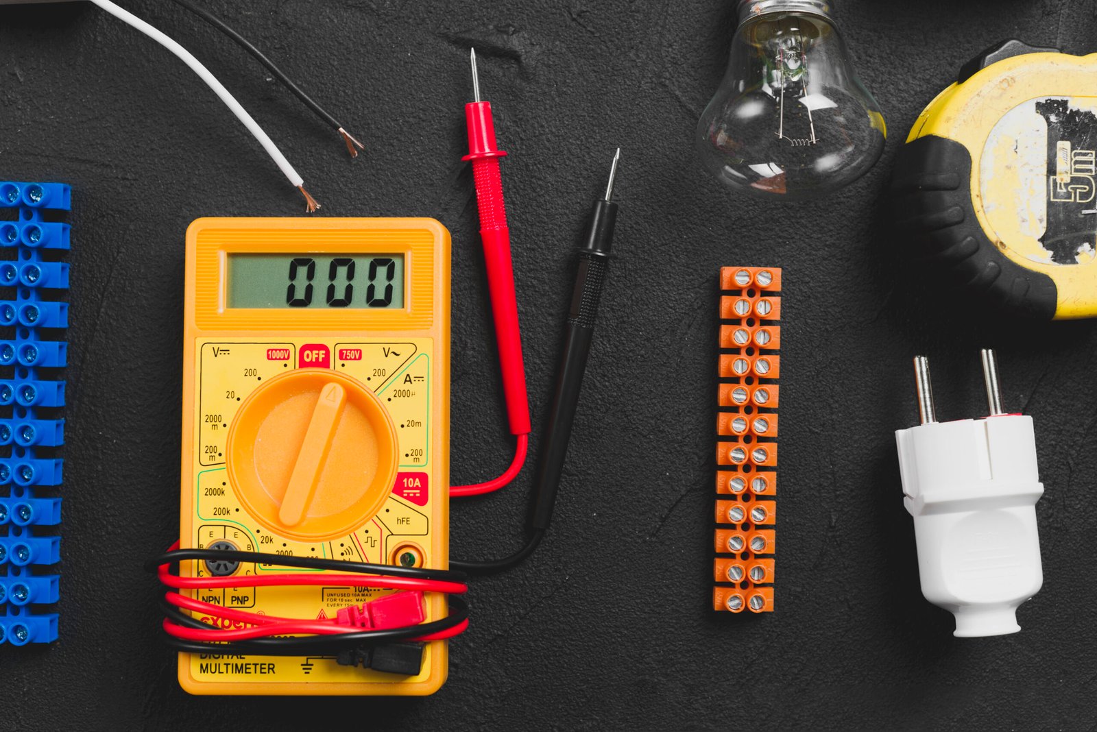 Multimètre électrique : guide de lecture et utilisation pour les particuliers