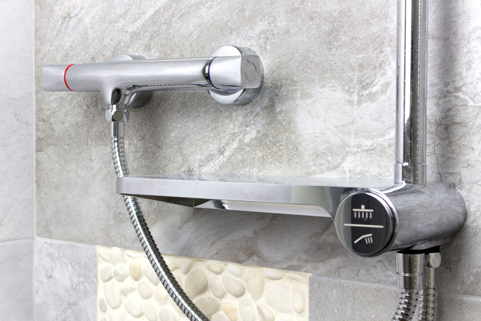 Robinetterie thermostatique : économies d'eau et de chauffage garanties