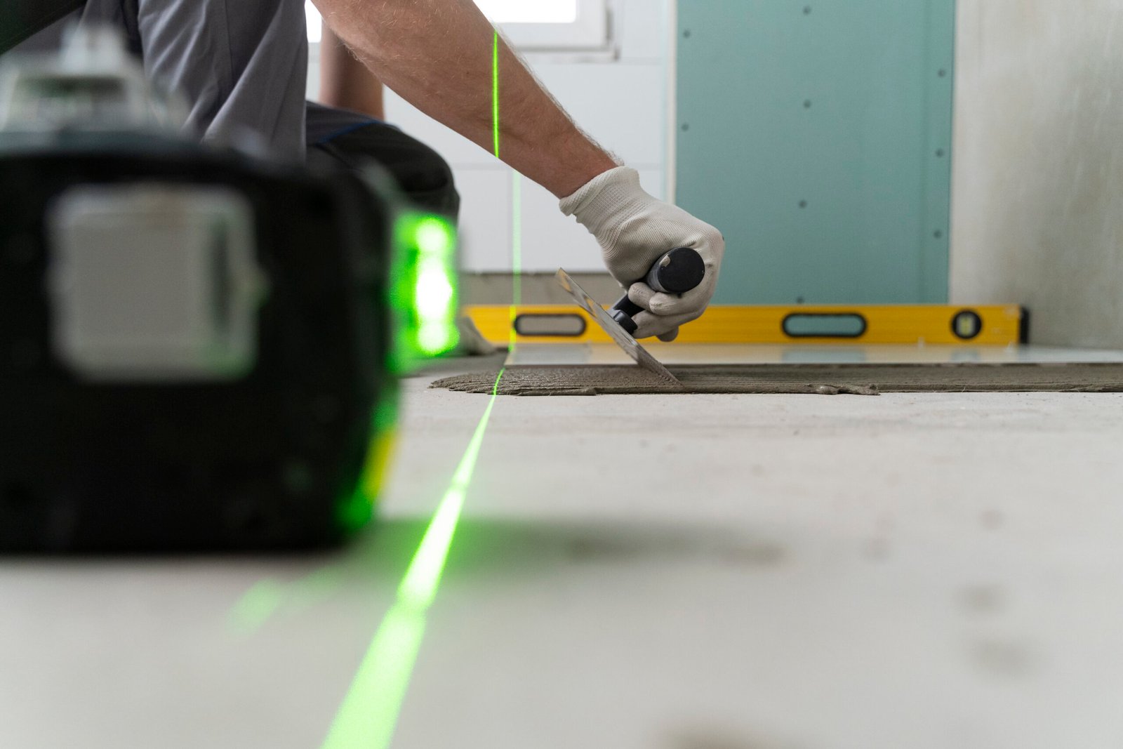 Niveau laser : quel modèle choisir pour vos travaux d'intérieur au Maroc ?